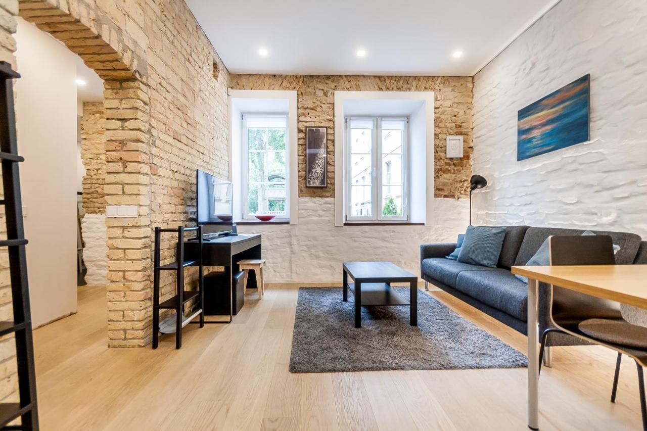 Old Town Pylimo Apartment By Urban Rent Vilnius Luaran gambar